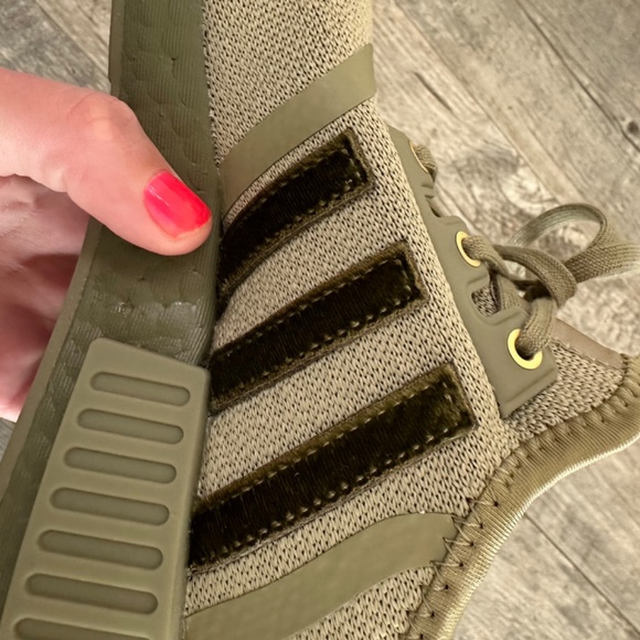 Adidas NMD R1 Orbit Green - Picture 4 of 5